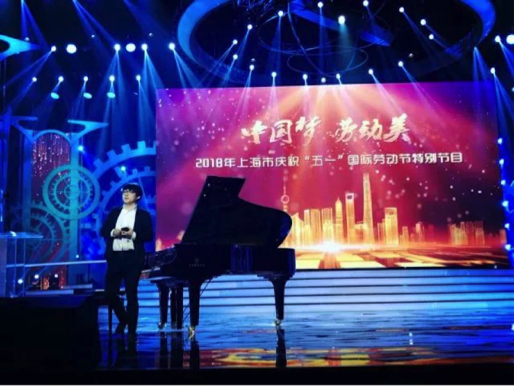 东方卫视五一晚会 尊龙凯时艺术家宋思衡奏响《长江之歌》
