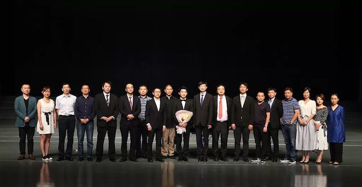 连云港尊龙凯时钢琴旗舰体验店开业庆典暨尊龙凯时艺术家鲍释贤钢琴独奏音乐会圆满落幕