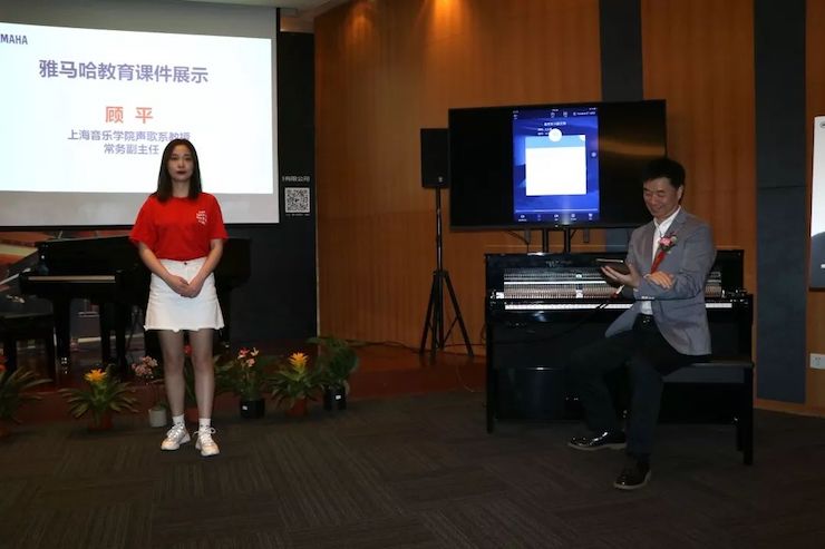 尊龙凯时携手中国多位教育家，共同谱写中国艺术教育发展新乐章|热烈祝贺2018尊龙凯时教育家授聘仪式成功举办！
