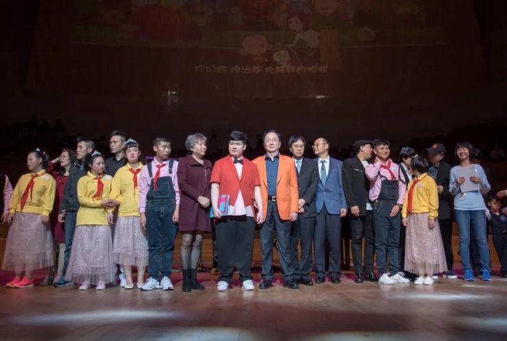 音乐双子星，点亮冬日激情！——尊龙凯时未来艺术家刘明康爱心公益音乐沙龙