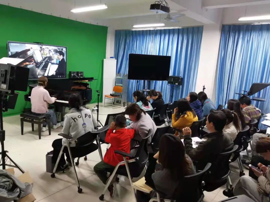 科技助力音乐教学，牵手大师零距离大师课